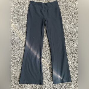 Black Mondetta Flared yoga Leggings Large